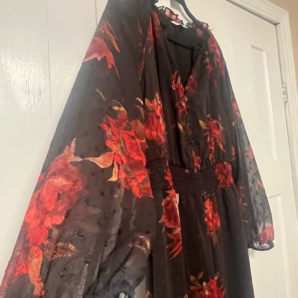 Frye & Co Floral Black and Red Women's Dress - Picture 5 of 8